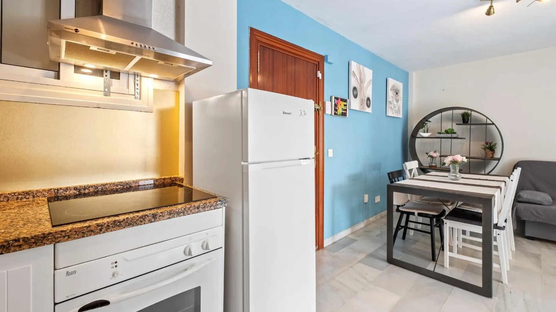 Pueblo Evita Holiday Benalmadena Apartment