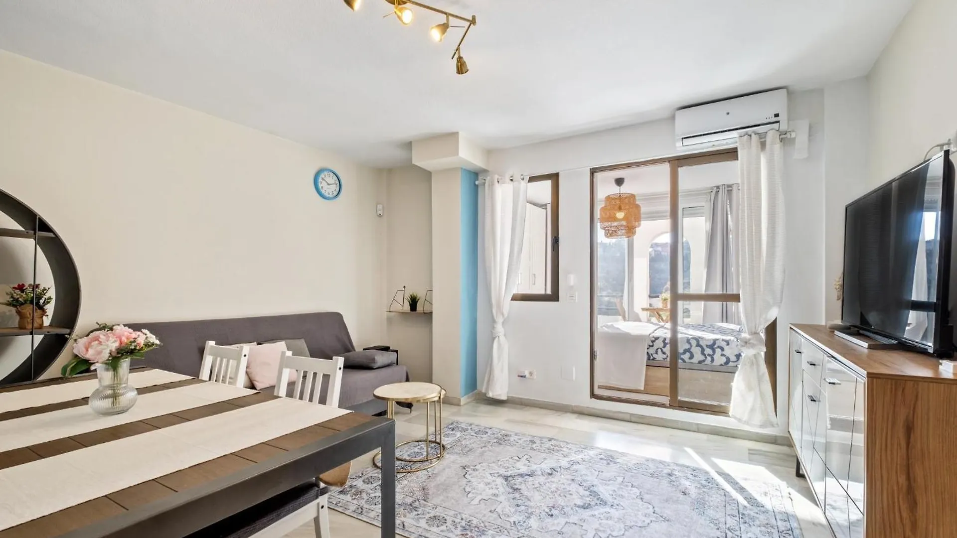 Pueblo Evita Holiday Benalmadena Apartment